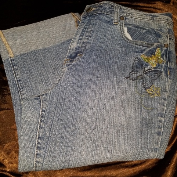 Demin Capris - Picture 2 of 2